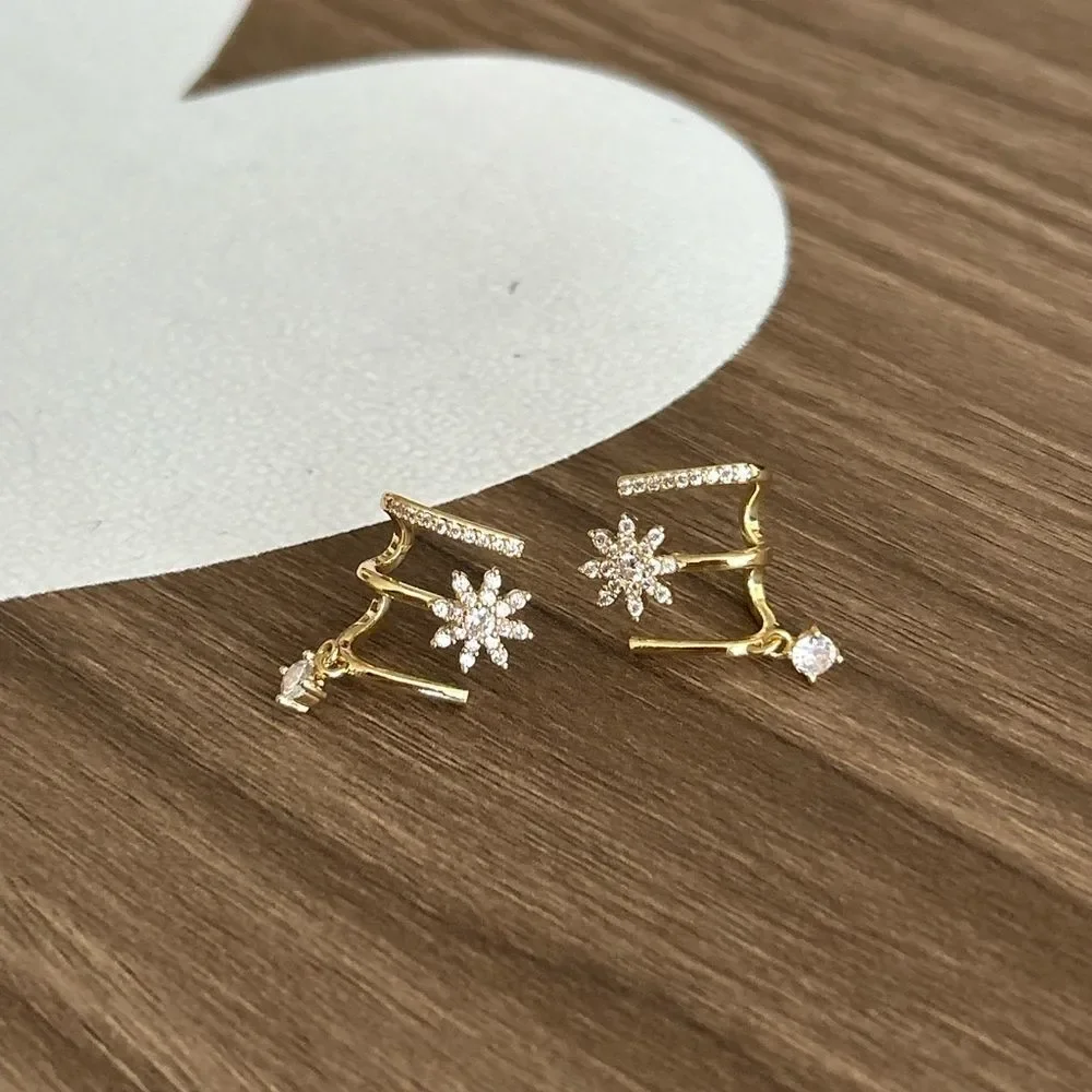 Diamond Star Earrings Q362